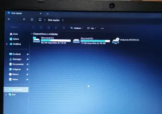Portátil Toshiba w11 4gb. 120ssd.