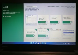 Portátil Toshiba w11 4gb. 120ssd.