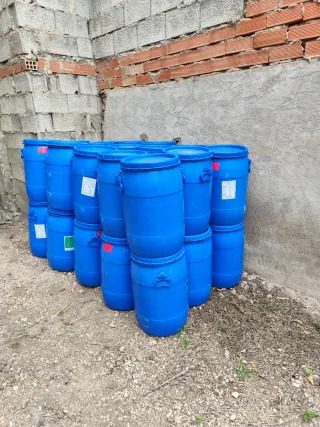 Parck 4 bidones 60l con tapadera de rosca