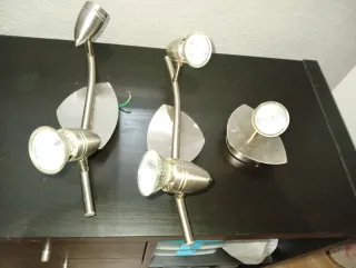 Lámparas de metal plateado