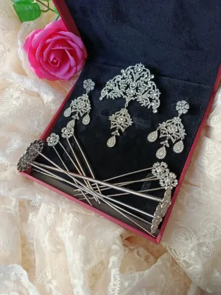 Aderezo de fallera en plata sin uso