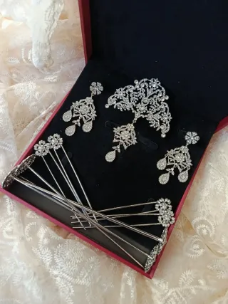 Aderezo de fallera en plata sin uso