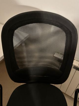 Silla de oficina negra