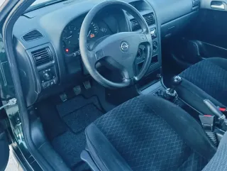 Opel Astra 2000