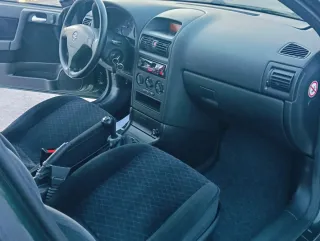 Opel Astra 2000