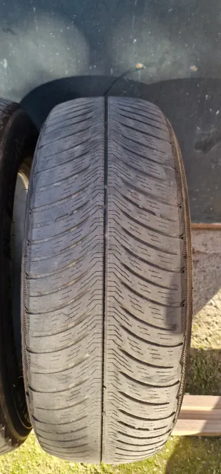 Neumáticos Nieve Michelin Pilot Alpin 5 215/65/r16