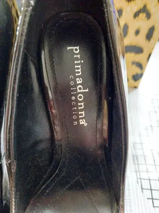 Zapatos de salón negros Primadonna