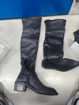 Botas altas negras