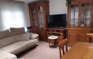 Mesa de cocina extensible de madera + 6 sillas