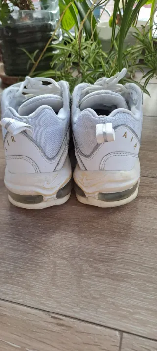 Zapatillas Nike Air Max 98 Blancas y Doradas