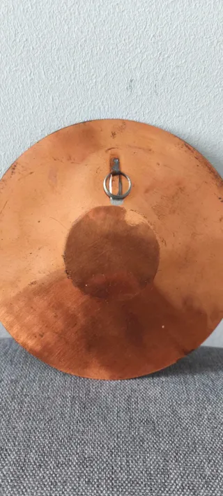 Plato decorativo cobre pared años 60