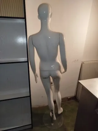 Maniquí de cuerpo entero