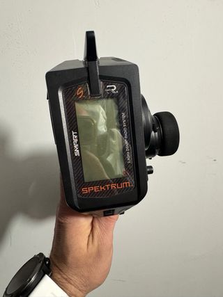 Emisora Spektrum DX5 Pro  con el maletin.