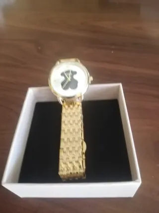 Reloj Tous Dorado y Negro