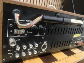 Sansui 551 Receptor Estéreo Plata