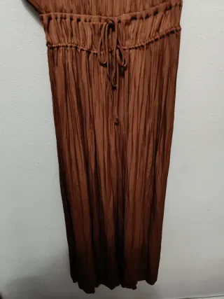 Vestido largo satinado Zara con abertura talla XL