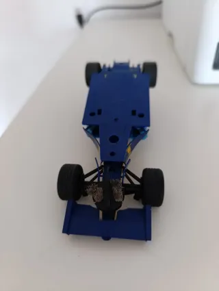 Coche Scalextric Renault Team Spirit