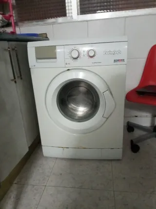 Lavadora Rommer funciona muy bien .