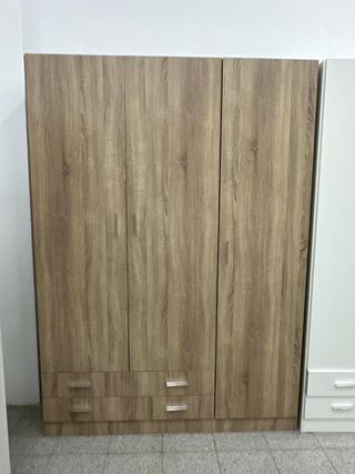 Moderno Armario 3 Puertas 150x200 NUEVOS!