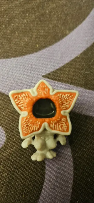 Kinder Joy Stranger Things Demogorgon