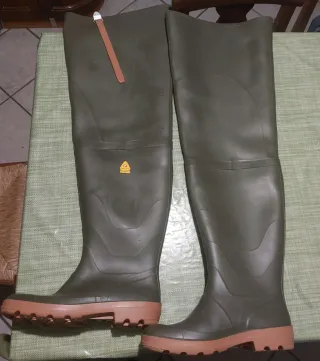 Stivali da pescatore alti