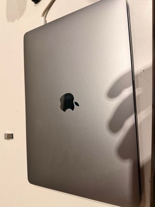 MacBook Pro Touch Bar Gris Espacial