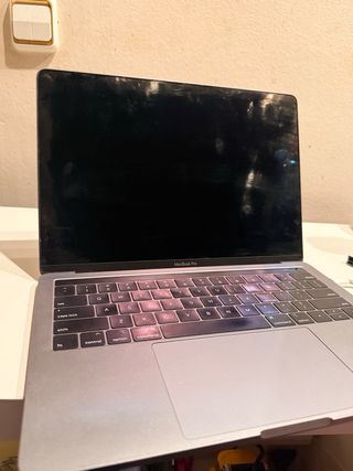 MacBook Pro Touch Bar Gris Espacial