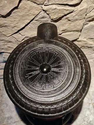 Estufa de leña REDDIS Negra y Roja