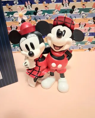 Mickey y Minnie Enesco Jim Shore