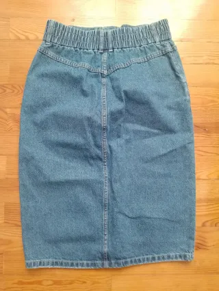 Falda vaquera midi con abertura pull&bear