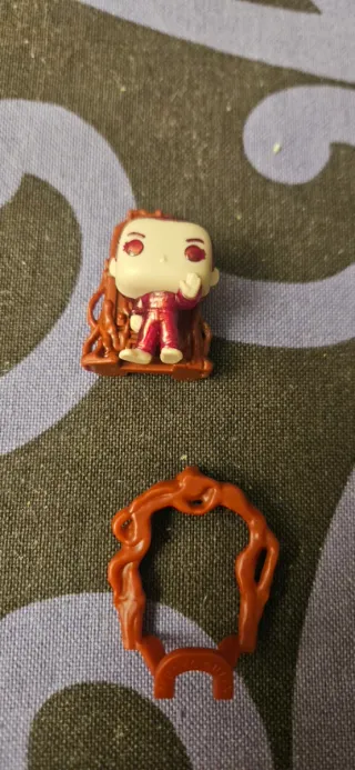 Kinder Joy Stranger Things Once del revés