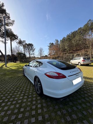 Porsche Panamera 2012