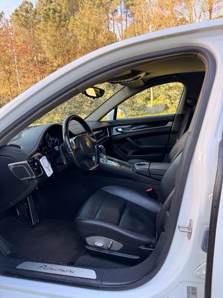 Porsche Panamera 2012