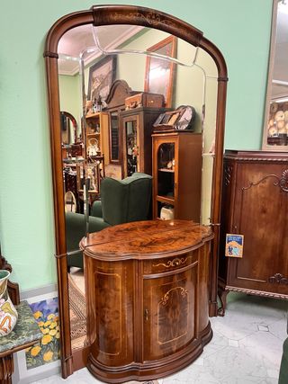 Mueble de entrada de madera y cristal