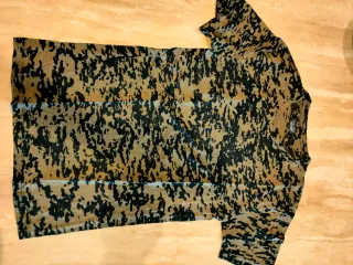 12 Camisetas de diversas marcas