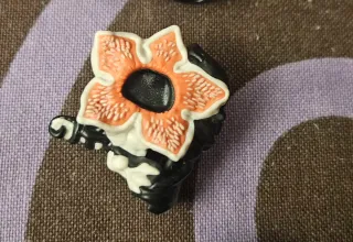 Kinder Joy Stranger Things Demoperro