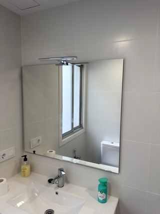 Espejo de baño con foco LED