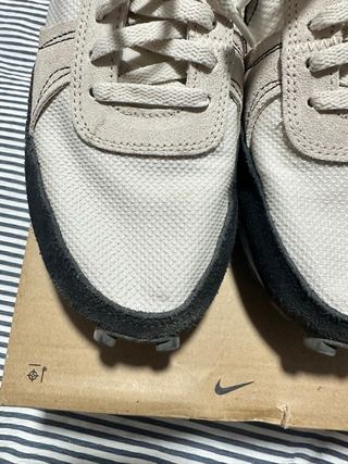 Nike Daybreak Typo Beige/Negro