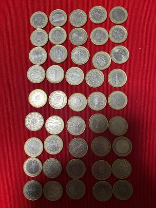 Monedas de varios países y años