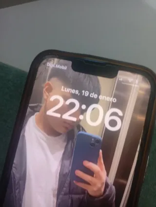 Cargador inalámbrico triple para iPhone