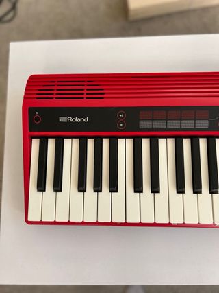 ROLAND GO:KEYS Teclado Rojo