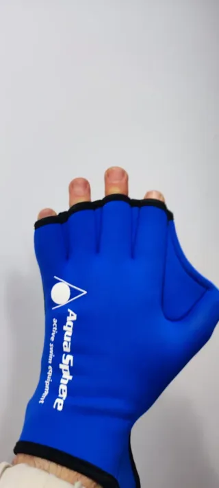 Guantes de natación Aqua Sphere azules