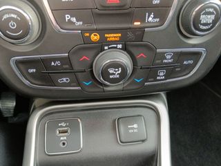 Jeep Compass 1.4 MultiAir Night Eagle 4x2