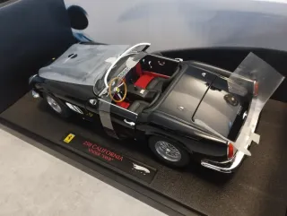 Ferrari 250 California SWB Hot Wheels Elite 1:18