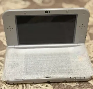 New Nintendo 3DS XL Super Nintendo Edition