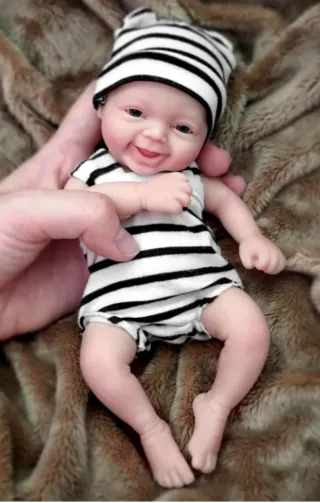 Bebé Reborn Silicona Completa Mini 19cm