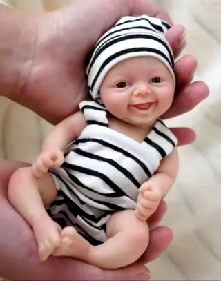 Bebé Reborn Silicona Completa Mini 19cm