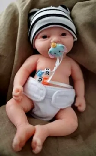 Bebé Reborn Silicona Completa Mini 19cm