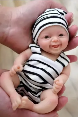 Bebé Reborn Silicona Completa Mini 19cm