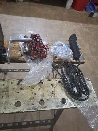 Cabrestante Portátil 2000 Lb